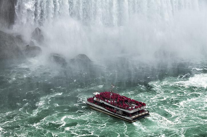 Toronto: Niagara Falls Day Tour with Optional Boat Cruise | Tourbeez