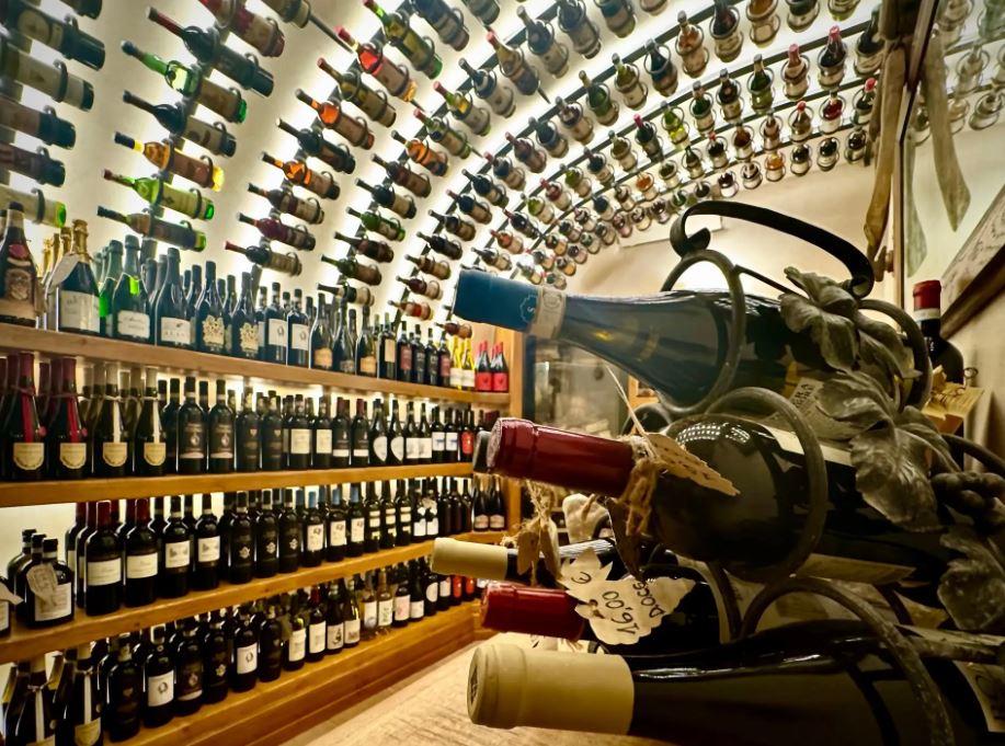 Trastevere Food Tasting Experience with Wine Pairing in Rome | TourBeez
