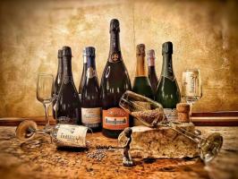 Trastevere Food Tasting Experience with Wine Pairing in Rome | TourBeez