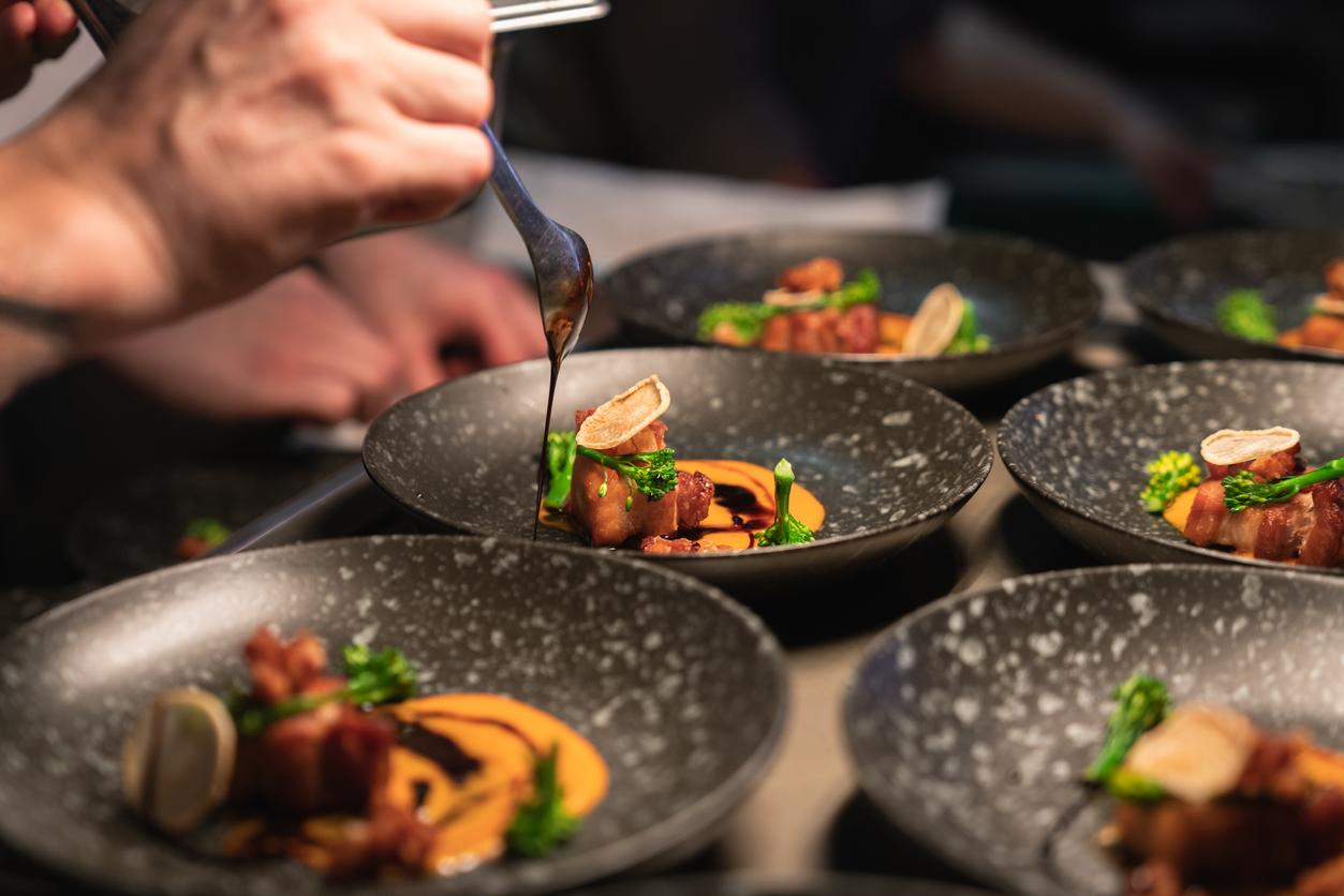 Trastevere Food Tasting Experience with Wine Pairing in Rome | TourBeez