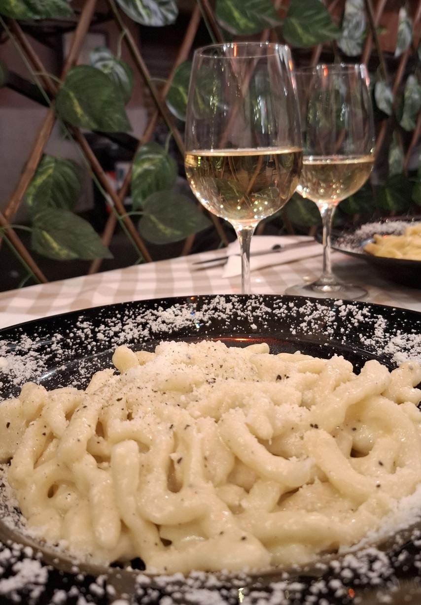 Trastevere Food Tasting Experience with Wine Pairing in Rome | TourBeez
